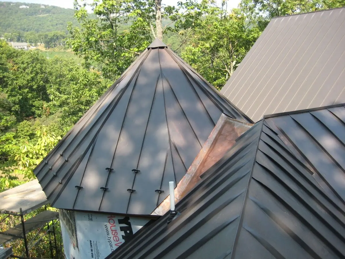 Professional Gutter Cleaning by Craftsman Roofing in Angelus Mesa